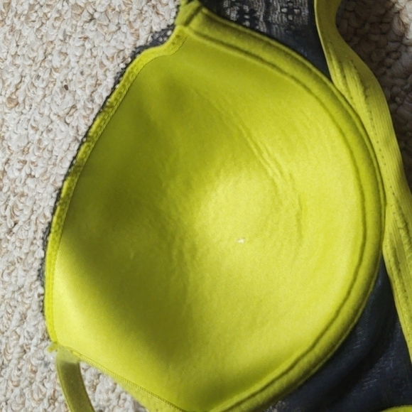 Jessica Simpson Neon Green Bra with Dark Gray Lace Overlay Sz 38C - Picture 9 of 9